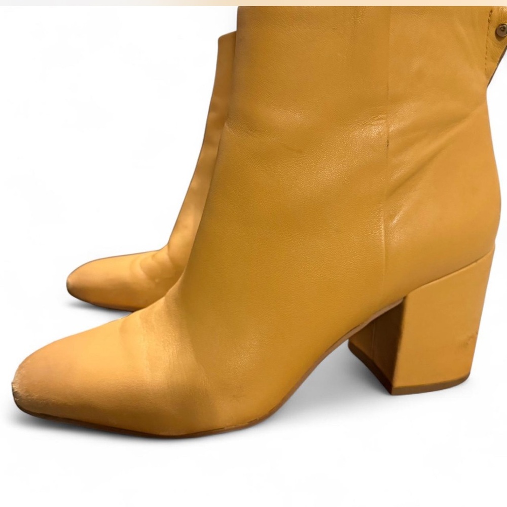YelloLeather Ankle Boots